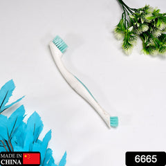 Multipurpose 2 side brush for home and kitchen use.